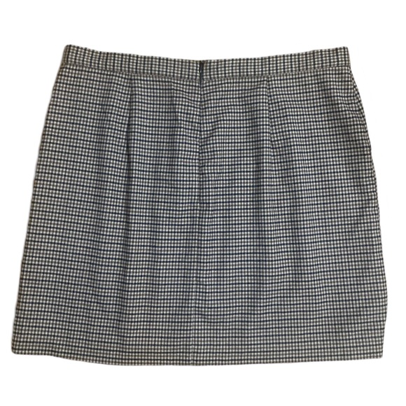 Banana Republic Plaid Skirt size 14 lined with pockets - Picture 2 of 8